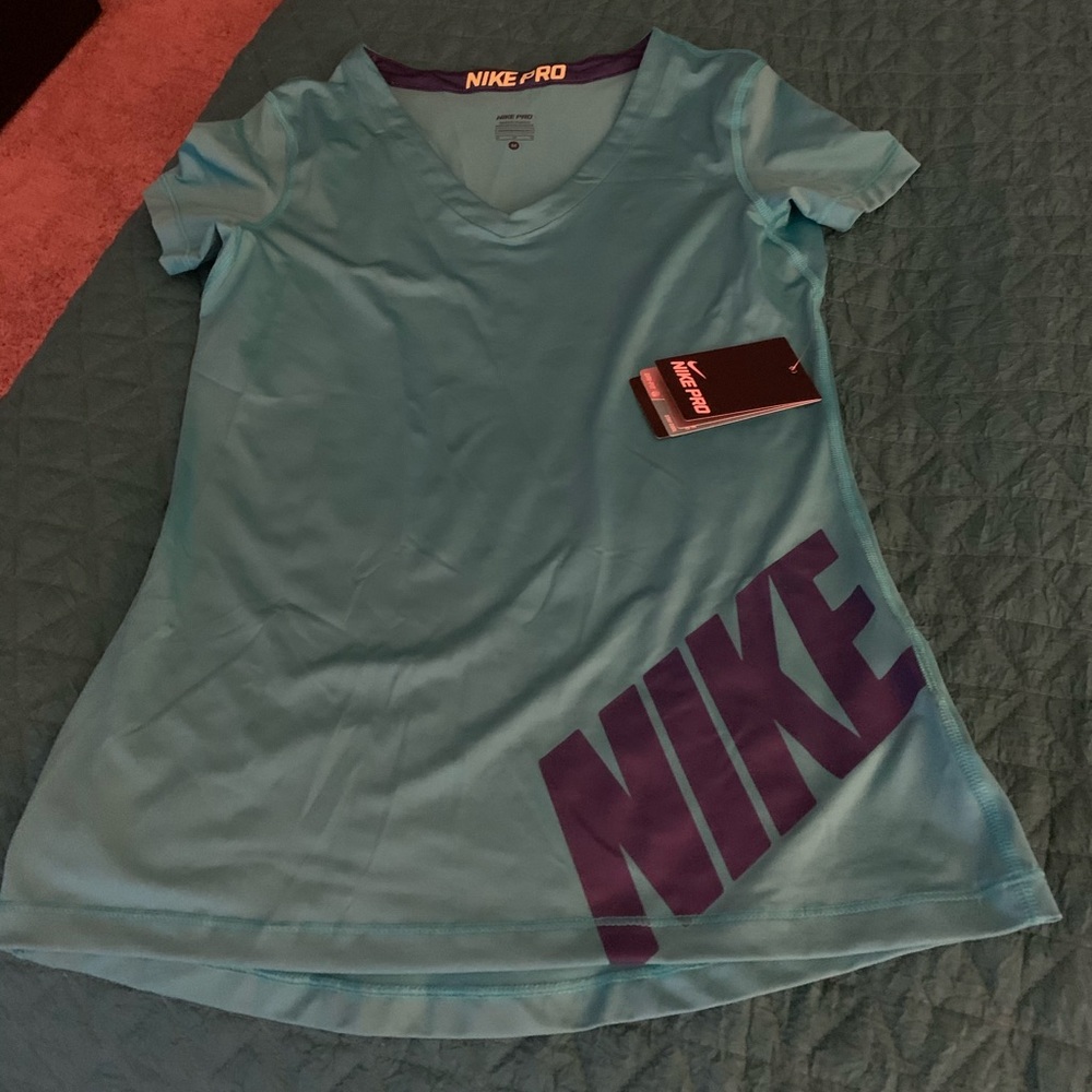 Nike pro top